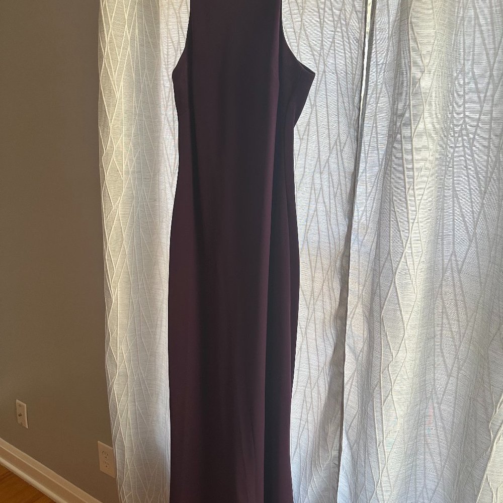 WOMEN'S CALVIN KLEIN EGGPLANT HALTER GOWN. FORMAL. SIZE 12